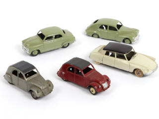 Lot 75 - DINKY TOYS (FRANCE) (5)