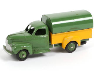 Lot 54 - DINKY TOYS (FRANCE) (1)