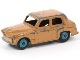 Lot 243 - DINKY TOYS (GB) (1)