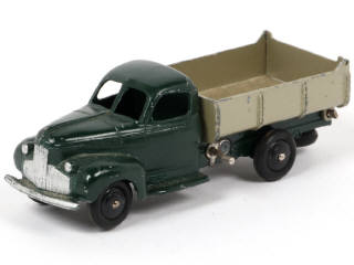 Lot 302 - DINKY TOYS (FRANCE) (1)
