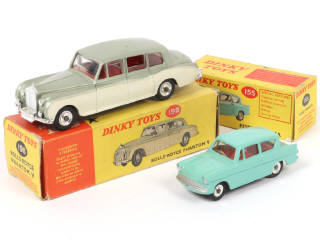 Lot 260 - DINKY TOYS (GB) (2)