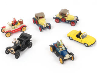 Lot 321 - DINKY TOYS (FRANCE) (5)