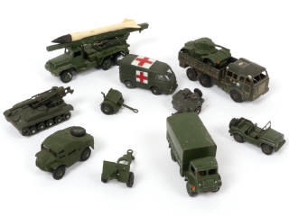 Lot 241 - DINKY TOYS (11)