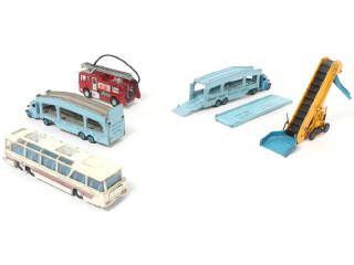 Lot 270 - DINKY TOYS (GB) (5)