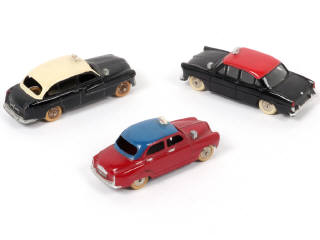 Lot 309 - DINKY TOYS (FRANCE) (3)