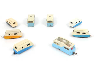 Lot 276 - DINKY TOYS (GB) (8)