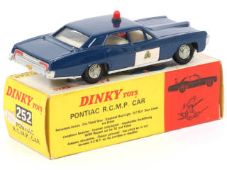 Lot 247 - DINKY TOYS (GB) (1)