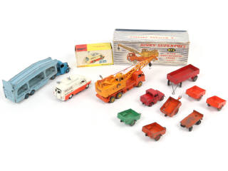 Lot 277 - DINKY TOYS (GB) (11)