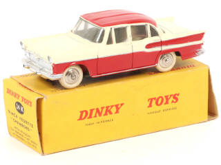 Lot 285 - DINKY TOYS (FRANCE) (1)