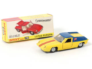 Lot 177 - DINKY TOYS (GB) (1)