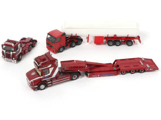 Lot 77 - DIVERS (3)