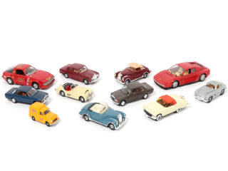 Lot 109 - DIVERS (11)