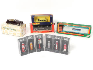 Lot 106 - DIVERS (10)