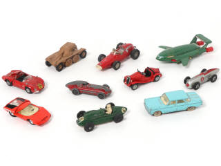 Lot 107 - DIVERS (10)