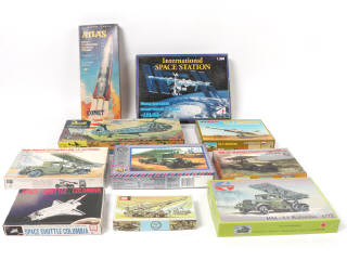 Lot 16 - DIVERS (10)