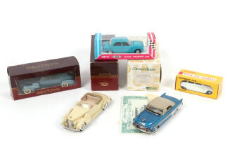 Lot 94 - DIVERS (5)