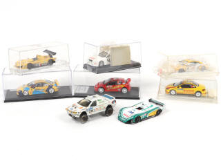 Lot 110 - DIVERS (8)