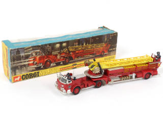 Lot 199 - CORGI TOYS (GB) (1)