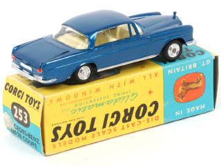 Lot 203 - CORGI TOYS (GB) (1)