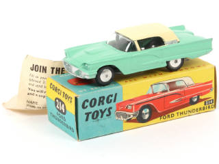 Lot 201 - CORGI TOYS (GB) (1)