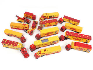 Lot 3 - DIVERS (15)