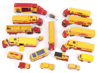 Lot 7 - DIVERS (18)