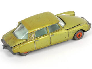 Lot 29 - MAJORETTE (FRANCE) (1)