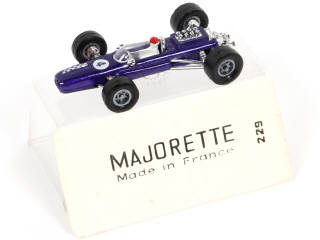 Lot 12 - MAJORETTE (FRANCE) (1)