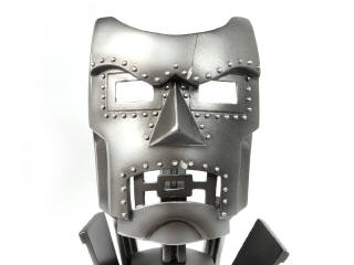 Lot 46 - SIDESHOW COLLECTIBLES (1)