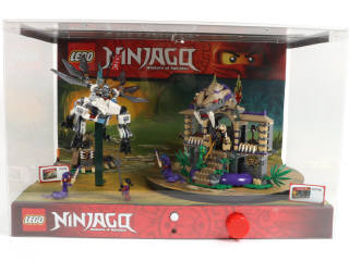 Lot 137 - LEGO (DANEMARK) (1)