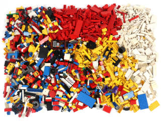 Lot 153 - LEGO (DANEMARK) (1)