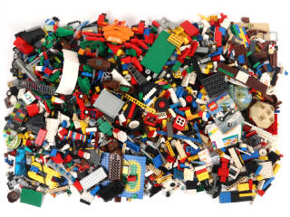 Lot 157 - LEGO (DANEMARK) (1)