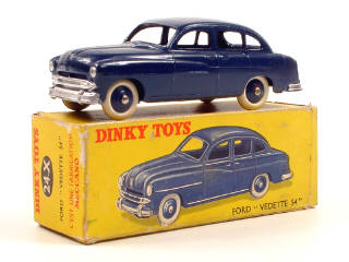 Lot 579 - DINKY TOYS FRANCE (1)