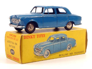 Lot 563 - DINKY TOYS FRANCE (1)
