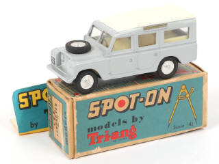 Lot 375 - SPOT-ON (GB) (1)