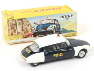 Lot 557 - DINKY TOYS (FRANCE) (1)