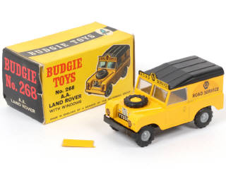 Lot 352 - BUDGIE MODELS (GB) (1)