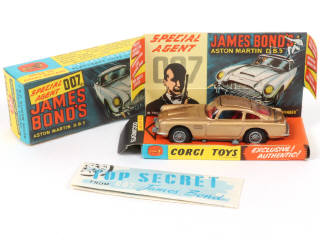 Lot 406 - CORGI TOYS (GB) (1)