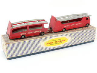 Lot 650 - DINKY TOYS (GB) (1)