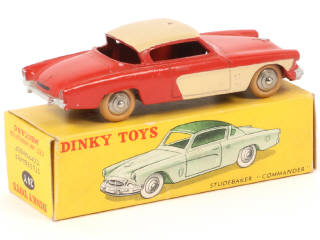 Lot 524 - DINKY TOYS (FRANCE) (1)