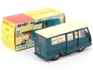 Lot 599 - DINKY TOYS (FRANCE) (1)
