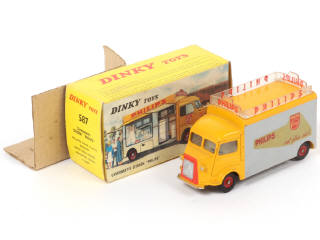 Lot 589 - DINKY TOYS (FRANCE) (1)