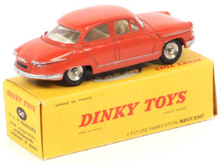 Lot 572 - DINKY TOYS (FRANCE) (1)
