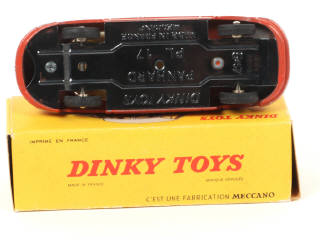 Lot 572 - DINKY TOYS (FRANCE) (1)
