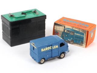 Lot 588 - DINKY TOYS (FRANCE) (2)