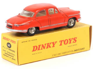Lot 571 - DINKY TOYS (FRANCE) (1)