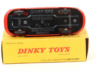 Lot 571 - DINKY TOYS (FRANCE) (1)