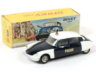 Lot 556 - DINKY TOYS (FRANCE) (1)