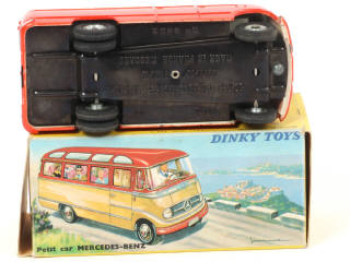 Lot 597 - DINKY TOYS (FRANCE) (1)