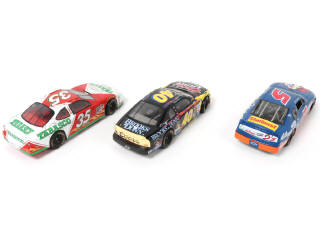 Lot 38 - DIVERS (3)